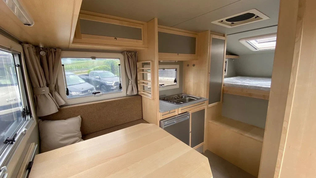 BIMOBIL Season Start Price! (Bis 31.03.25) Husky 240/2 Toyota Hilux Extracab 2.8D-4D 4×4