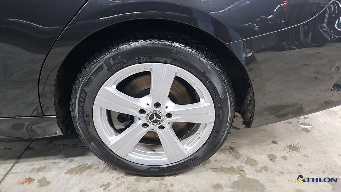 Mercedes-Benz C 300e AMG Line