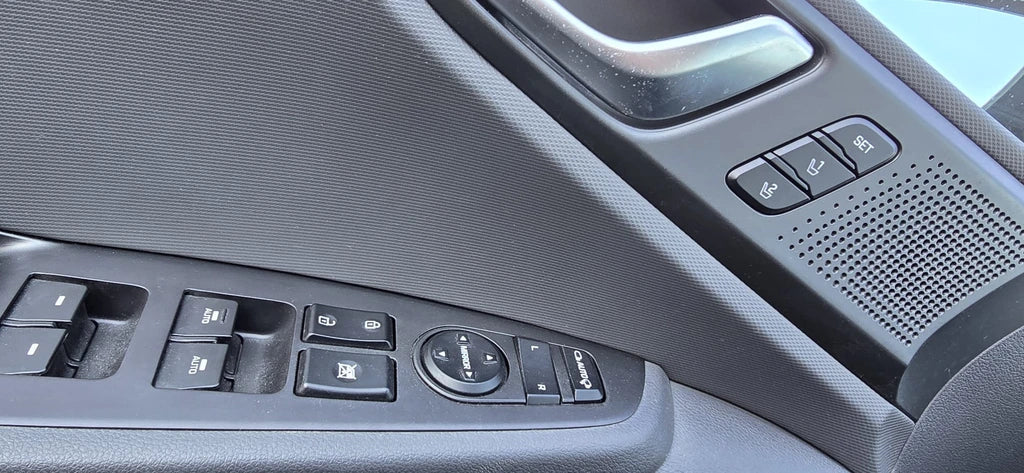 HYUNDAI Ioniq 1.6 GDi Plug in Hybrid Vertex DCT Navi / Leder / cuir