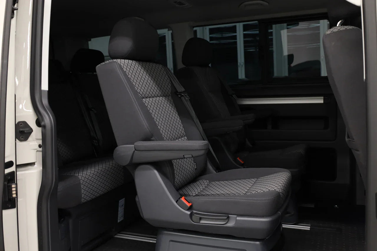 VW T6.1 Multivan 2.0 TDI 150 Trendline Liberty DSG 4m