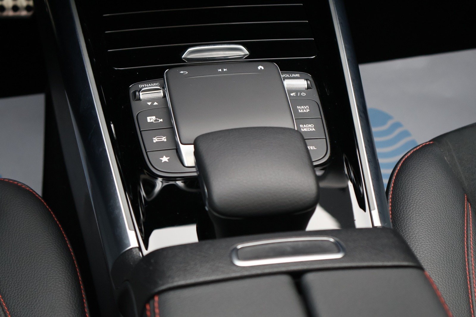 Mercedes-Benz GLA 180 AMG Line