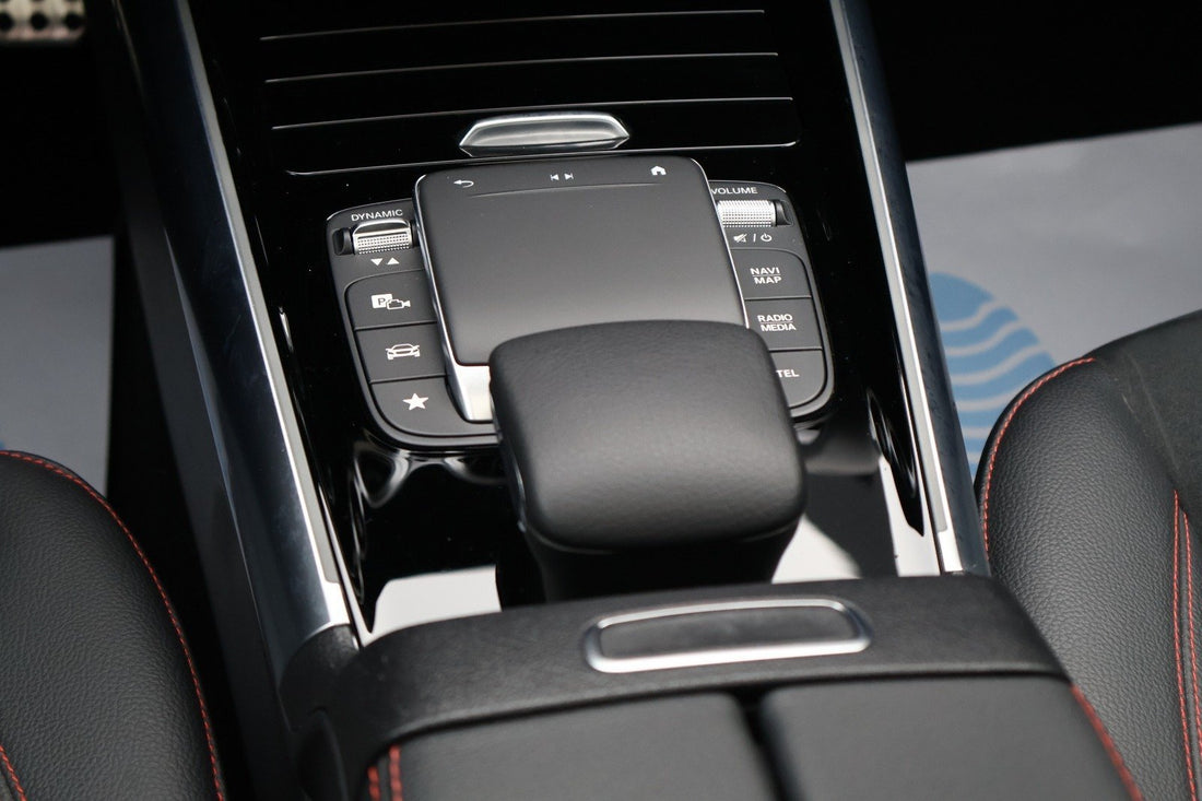 Mercedes-Benz GLA 180 AMG Line