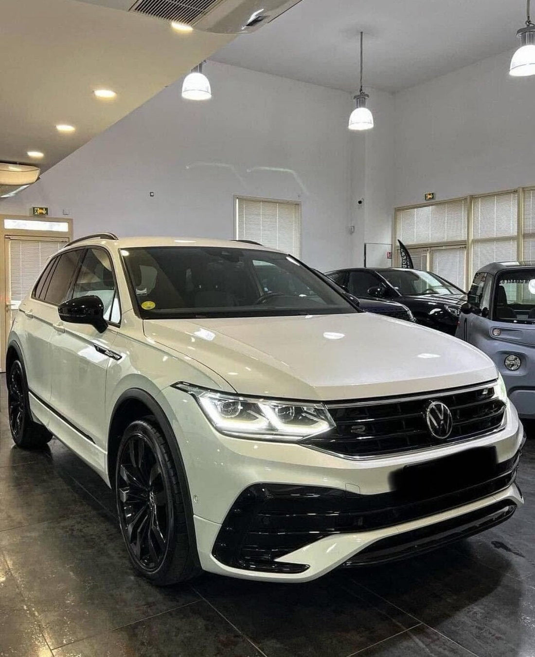 VOLKSWAGEN TIGUAN R-LINE 2.0 TDI